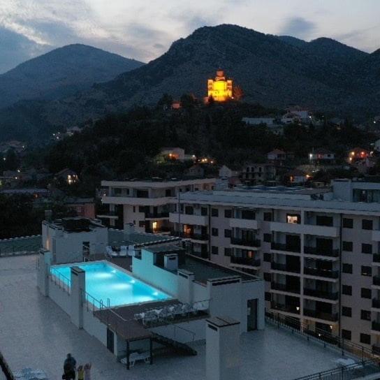 Impressive Apartment 特雷比涅 外观 照片