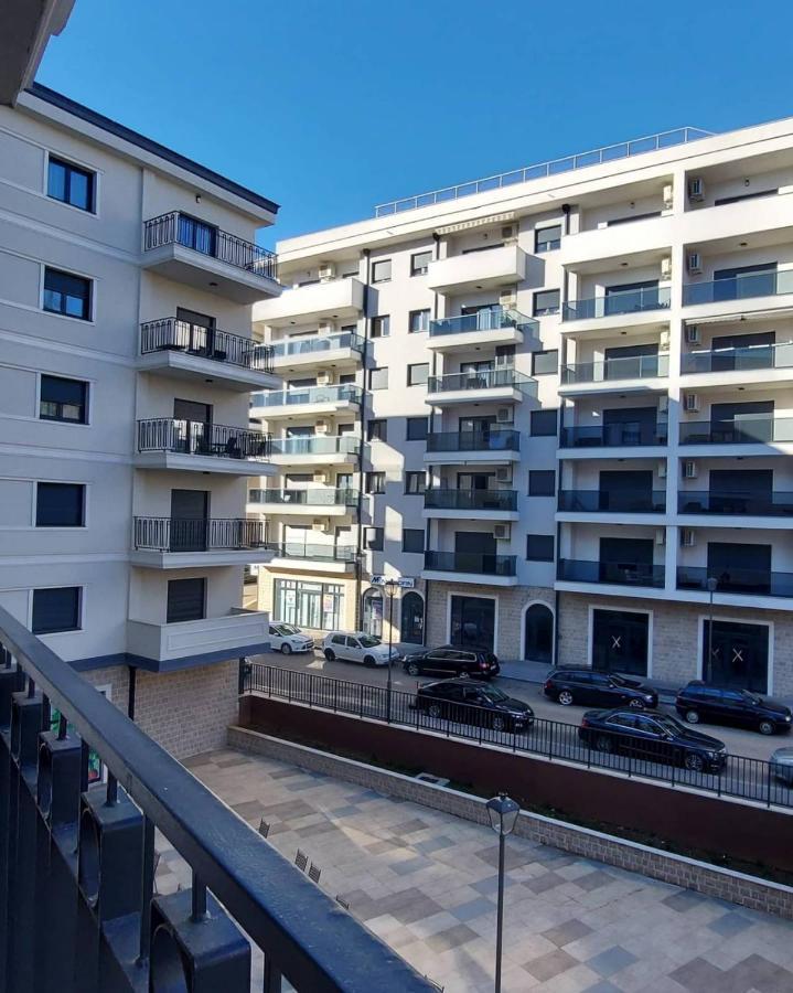 Impressive Apartment 特雷比涅 外观 照片